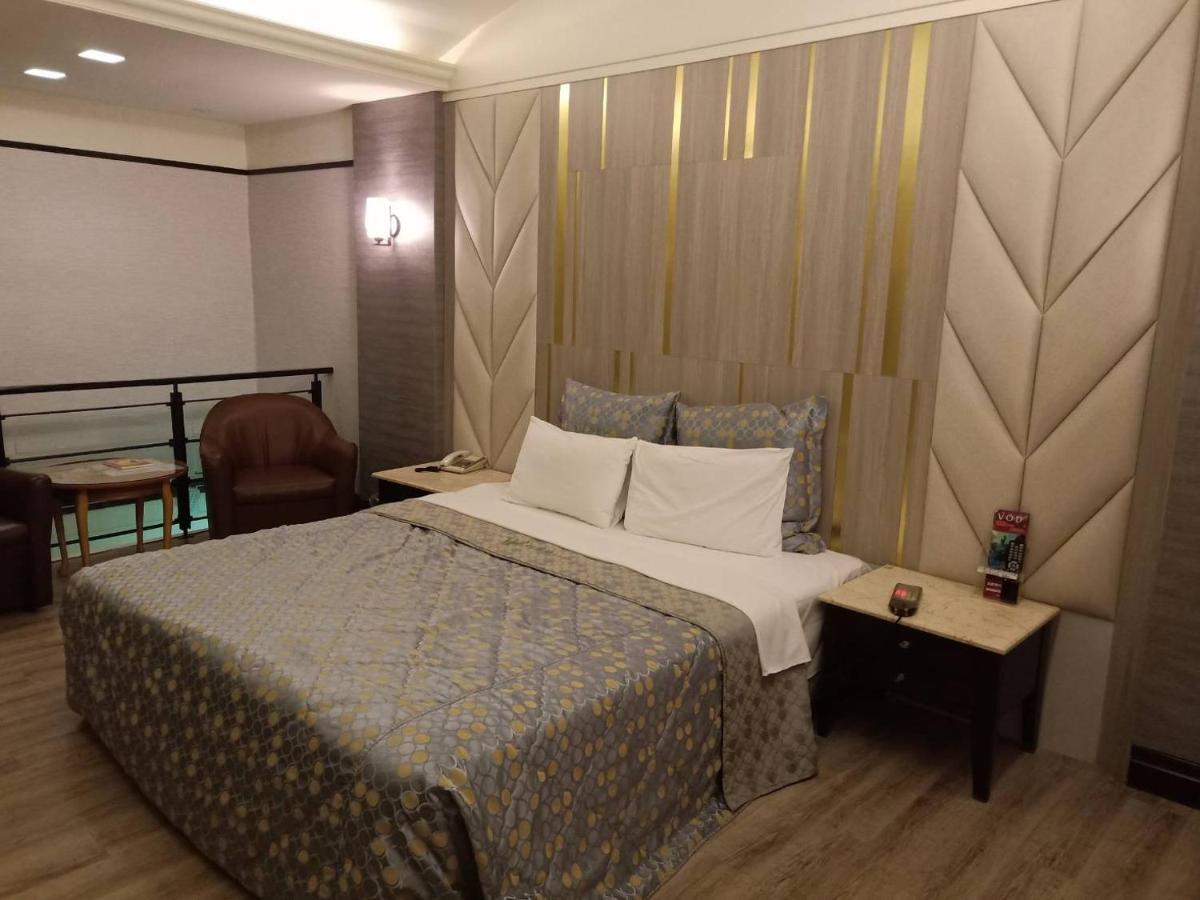 Xin Yuan Motel Ταϊχούνγκ Εξωτερικό φωτογραφία
