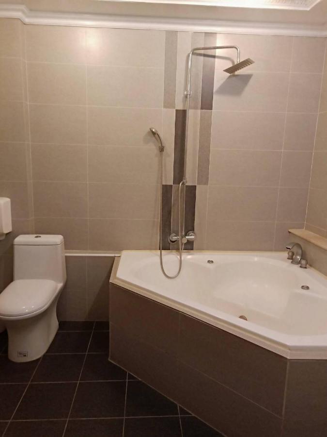 Xin Yuan Motel Ταϊχούνγκ Εξωτερικό φωτογραφία